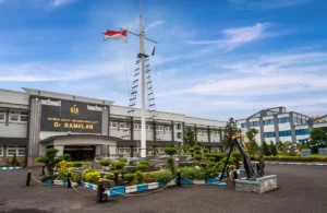 jam besuk rsal surabaya